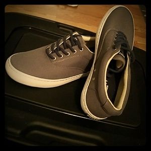 Mens shoes